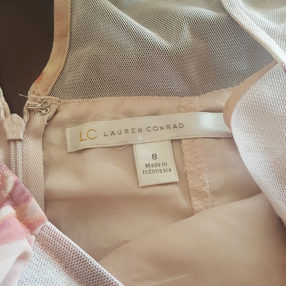 Dress - Picture 3 of 3